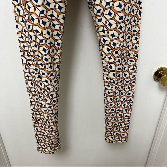 LuLaRoe Geometric Leggings OS never dried in dryer EUC - Picture 3 of 8